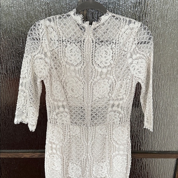 Alexis natural white lace dress size Large. - Picture 16 of 17